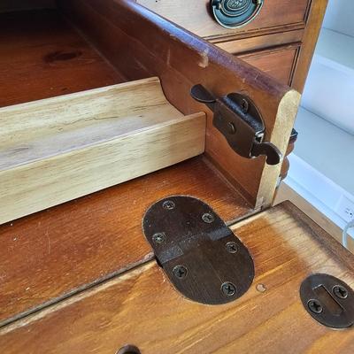 Four Dovetailed Drawer Desk (LR-JS)