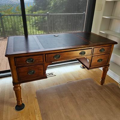 Four Dovetailed Drawer Desk (LR-JS)
