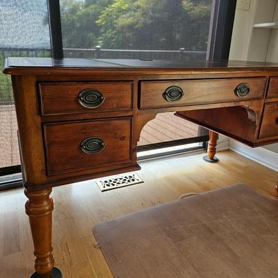 Four Dovetailed Drawer Desk (LR-JS)