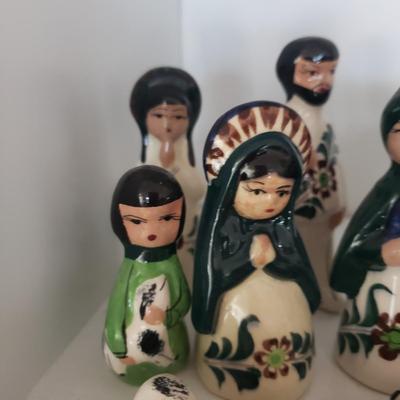 Ceramic Hand Painted Mexican Nativity Set (DR-KD)