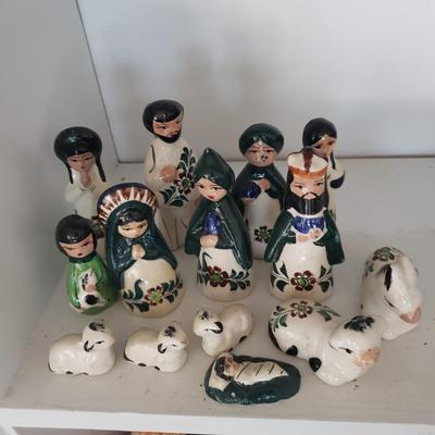 Ceramic Hand Painted Mexican Nativity Set (DR-KD)