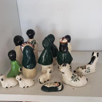 Ceramic Hand Painted Mexican Nativity Set (DR-KD)