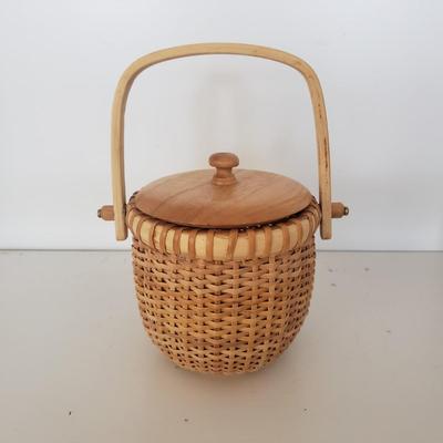 Nantucket Woven Handled Basket, Unique Bird Basket and Wicker Rattle (DR-KD)