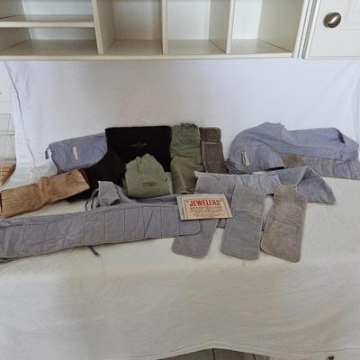 Assorted Silver/Gold Polishing Cloths & Flatware Holders (LR-JS)