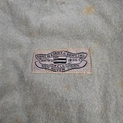 Assorted Silver/Gold Polishing Cloths & Flatware Holders (LR-JS)