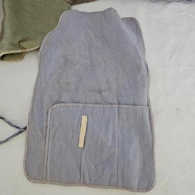 Assorted Silver/Gold Polishing Cloths & Flatware Holders (LR-JS)
