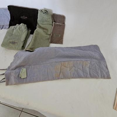 Assorted Silver/Gold Polishing Cloths & Flatware Holders (LR-JS)