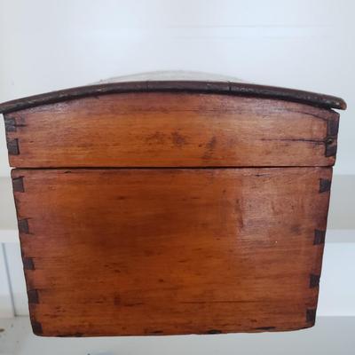 Wooden Dovetailed Lock Box (DR-KD)