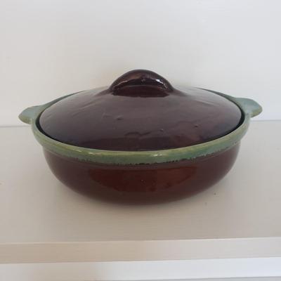 Two Earthenware Covered Baking Dishes (DR-KD)