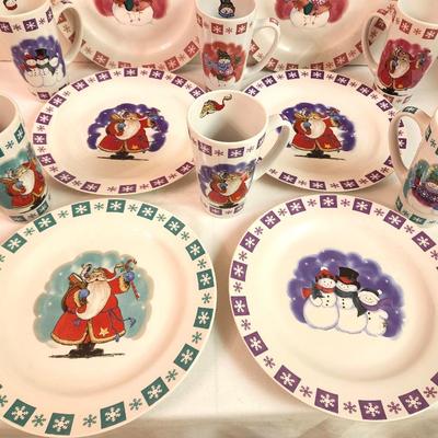 Lot #122 Xmas china - 6 plates, 6 mugs