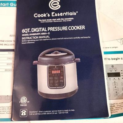 Lot #124 Cook's Essentials 8 Quart Pressure Cooker - new in box