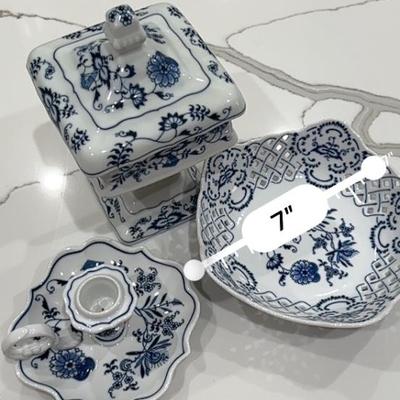Vintage Blue Danube Blue Onion Pattern miscellaneous pieces Made In Japan