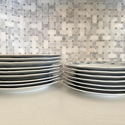 Blue Danube Blue Onion Pattern Stack of 9 dinner plates and 7 salad plates Made In Japan