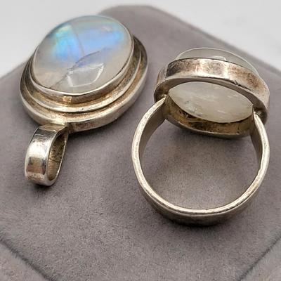 Opalescent Moonstone Ring & Pendant 28.9gr