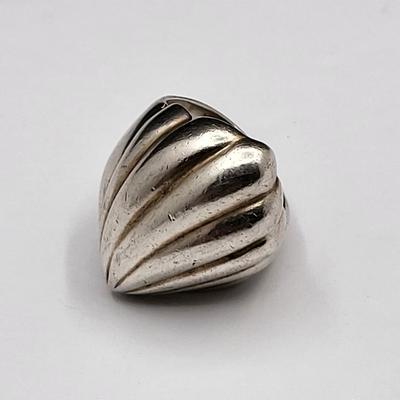 Two Vintage Sterling Silver Rings 21.7gr