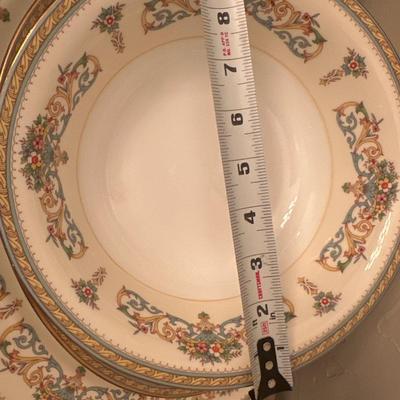 Aynsley by Henley Fine China Made in England. 44 pieces