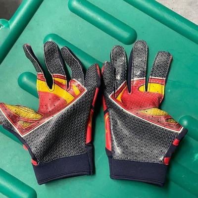 Under Armor Adult Alter Ego Football Gloves