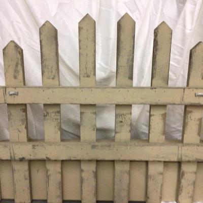 Wood Picket Fence Shel and Wood Magazine Holder