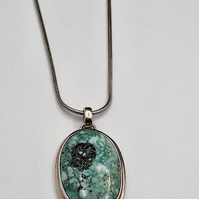 Outstanding Turquoise & Silver Pendant on 21" Chain 46gr