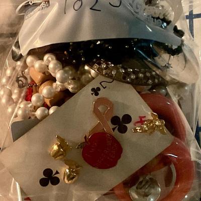 Jewelry lot 102