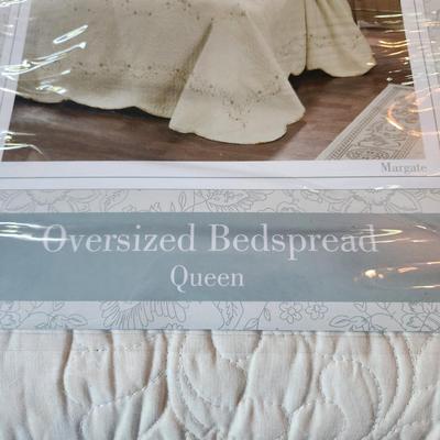 Laura Hart Collection Queen Bedspread New