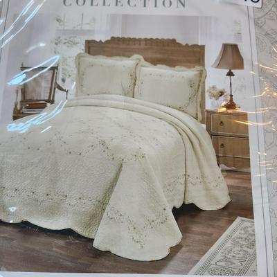 Laura Hart Collection Queen Bedspread New
