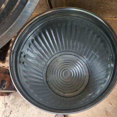 31 Gallon Behrens Metal Trash Can
