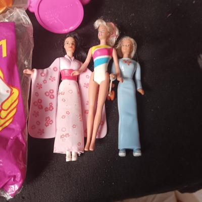 MCDONALD'S HAPPY MEAL "BARBIES" AND 3 BOXED SETS