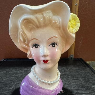 LOVELY LADY HEAD VASE