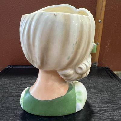 Lady / Teen head vase