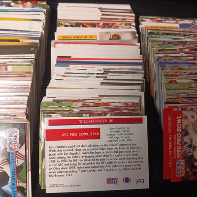 FOOTBALL TRADING CARDS