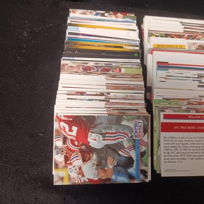 FOOTBALL TRADING CARDS