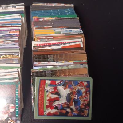 FOOTBALL TRADING CARDS