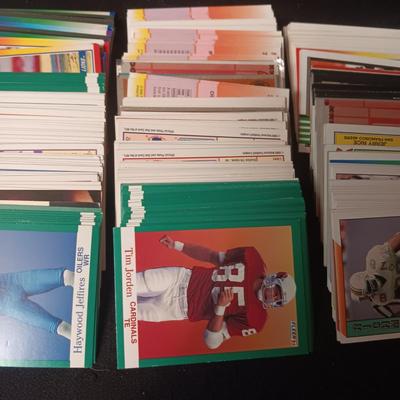 FOOTBALL TRADING CARDS
