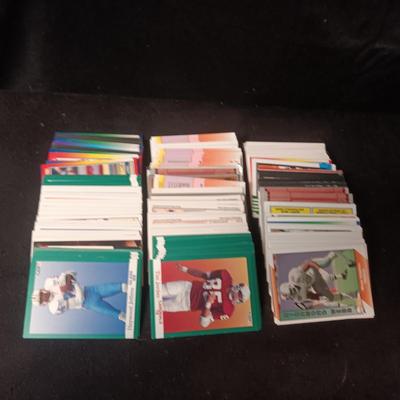 FOOTBALL TRADING CARDS