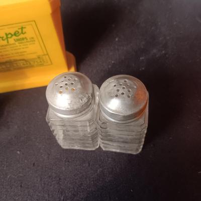 3 SETS OF SHAKERS