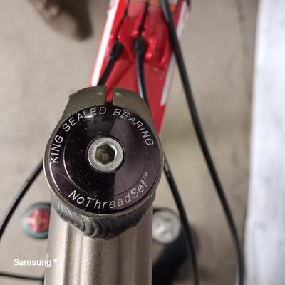 Trek Elite 9.9 Team Issue Moutain Bike