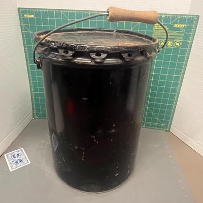 Vintage 5 gal Metal Bucket