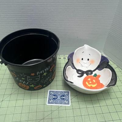 Halloween Treat Plastic Bucket & Halloween Hallmark Ghostula Ghost