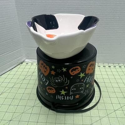 Halloween Treat Plastic Bucket & Halloween Hallmark Ghostula Ghost