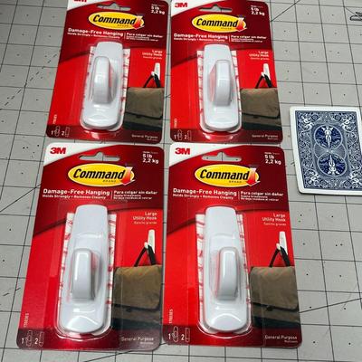 Command Medium Plastic Utility Hook & Bungees With Plastic Hooks