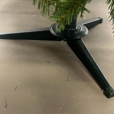 6 1/2 Ft Douglas Fir Artificial Christmas Tree