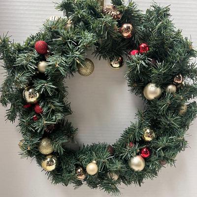 Christmas Wreath & Holiday Swag