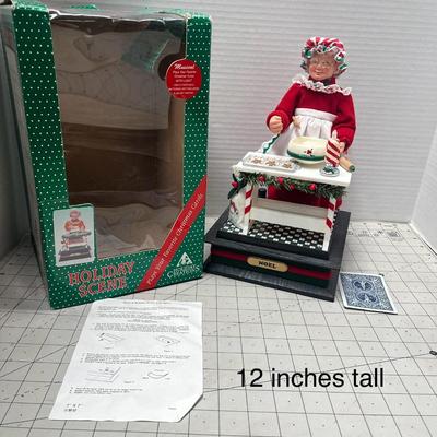 Animated Musical Mrs. Santa Claus Baking Cookies Holiday Creations Scene