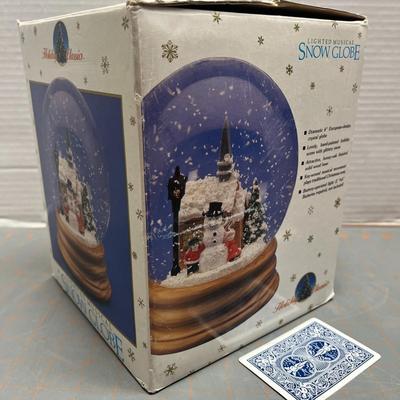 Lighted Musical Snow Globe