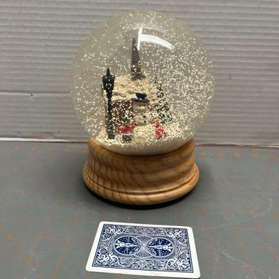 Lighted Musical Snow Globe