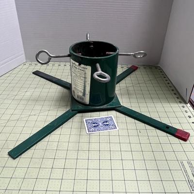 Santa's Sturdy Tree Stand
