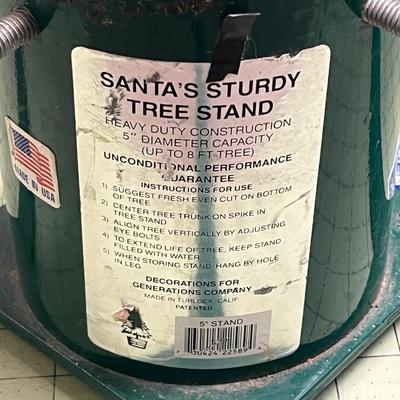 Santa's Sturdy Tree Stand