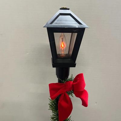Byers' Choice Flickering 22" Lamp Post With Red Bow And Garland