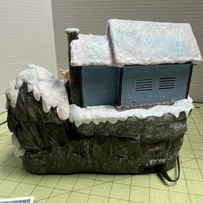 Avon Fiber Optic Musical Fountain Christmas Village ‘A’